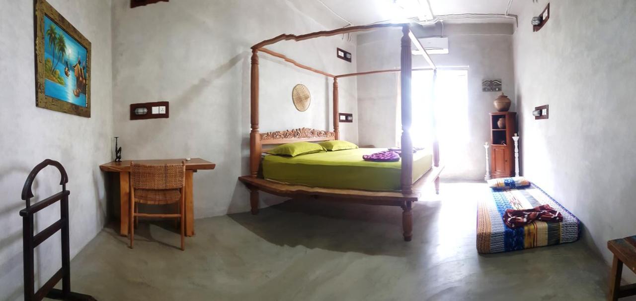 金巴兰 巴厘岛波波青年旅馆旅舍 外观 照片 A bedroom at the Ashram