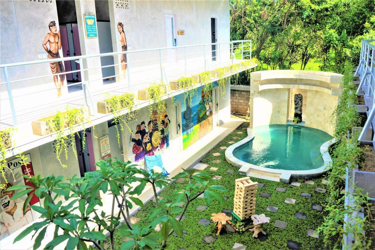 金巴兰 巴厘岛波波青年旅馆旅舍 外观 照片 The swimming pool at the hotel